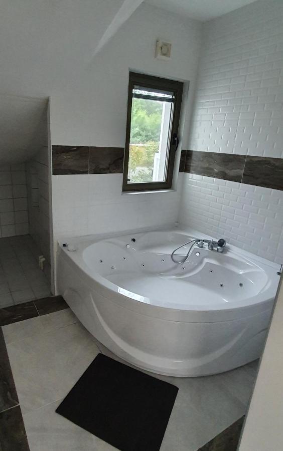 Bodega Otel Шіле Екстер'єр фото